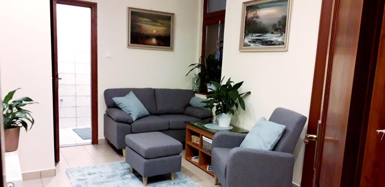 Diana Apartmanhaz Кестхей Экстерьер фото